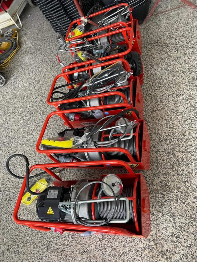 Vitla elektrike me litar çeliku, të reja në depo